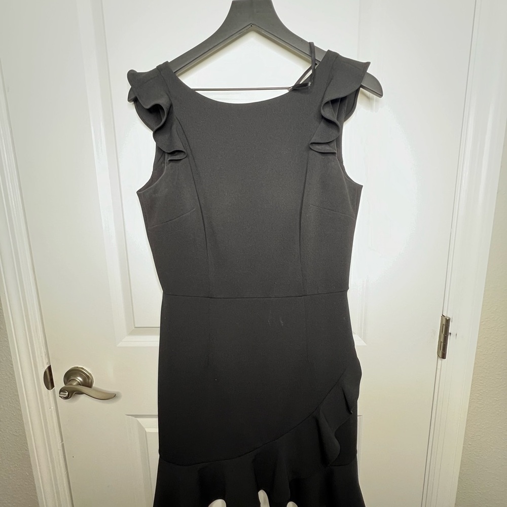 Simple and timeless Donna Morgan dress